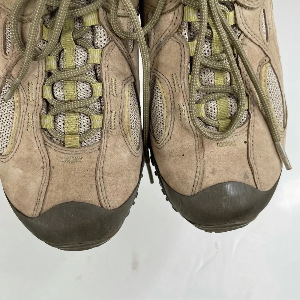 Merrell Women’s Chameleon‎ Arc Low Rise Hiking Shoes Size 8.5